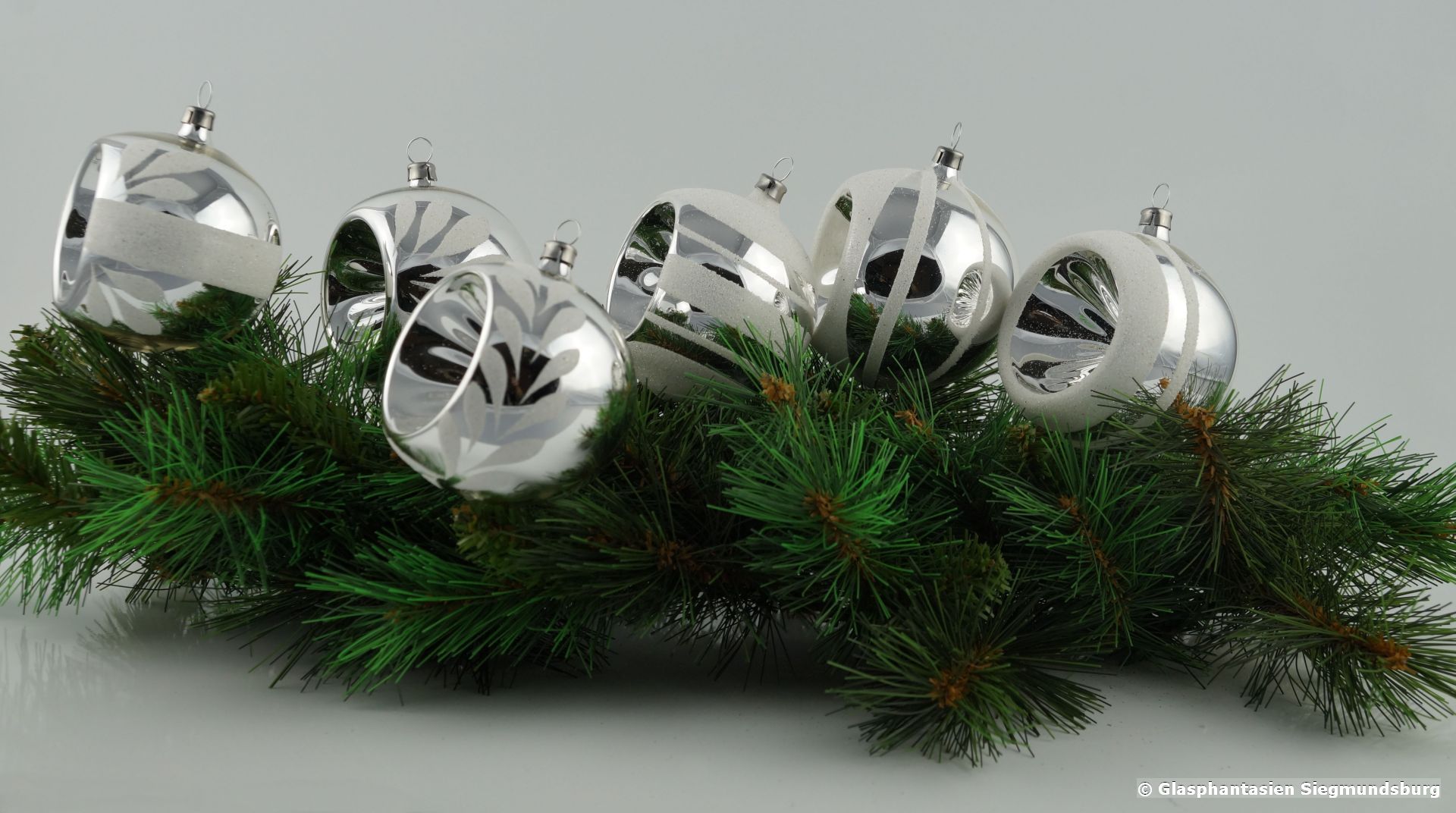 Griffel-Reflex-Kugeln Silber-Weiß 6er Set, 6 cm Kugel-Durchmesser ca. 6 cm