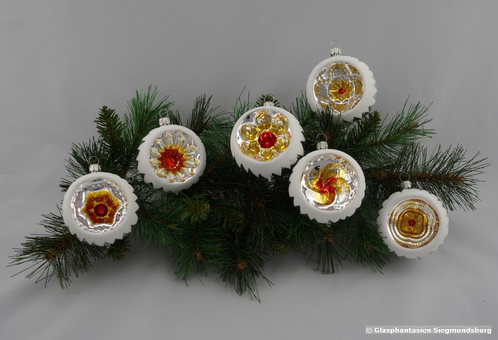 Nostalgische-Reflex-Kugeln 6er Set, 7 cm, Bunt Kugel-Durchmesser ca. 7 cm, Silber-Rot-Gold-Weiß