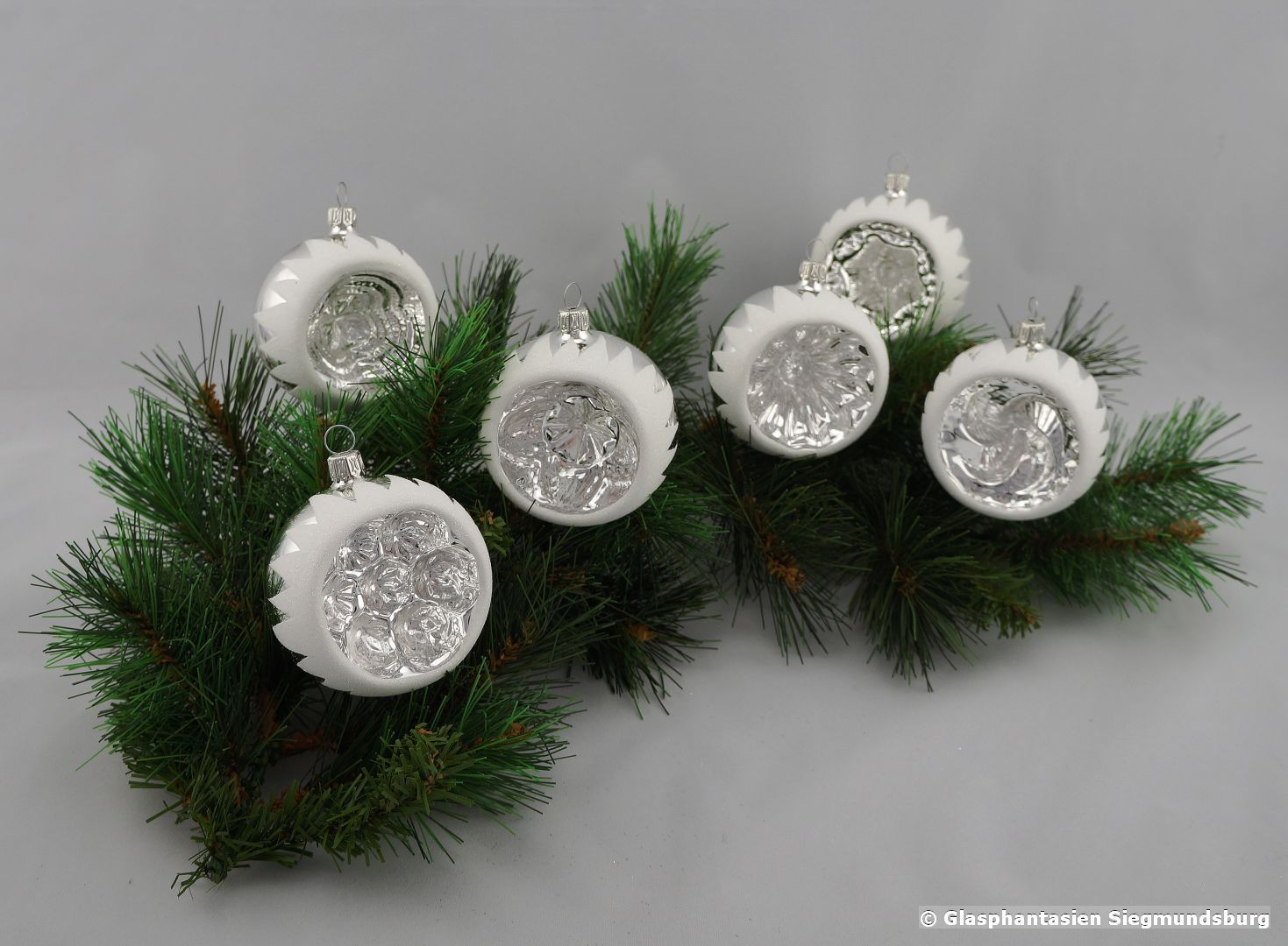 Nostalgische-Reflex-Kugeln 6er Set, 7 cm, Silber-Weiß Kugel-Durchmesser ca. 7 cm
